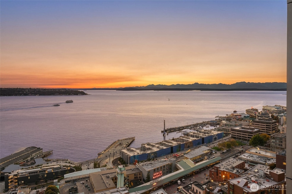 For Sale $2,550,000 • Co-Listing Agent