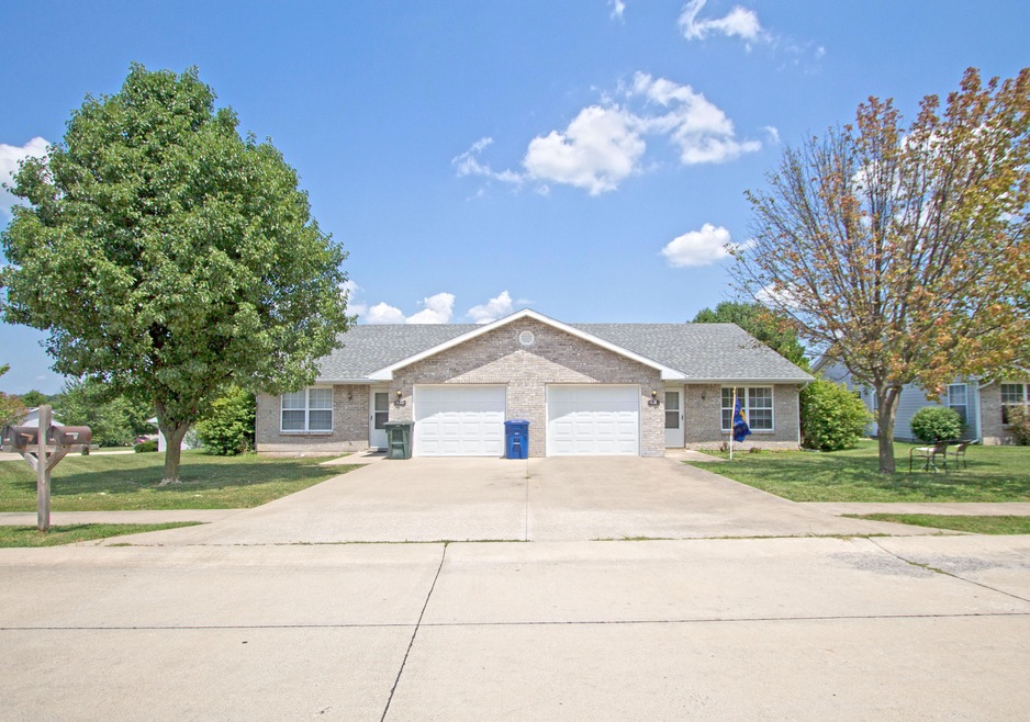 431-433 Sabre Circle, Fulton, MO 65251