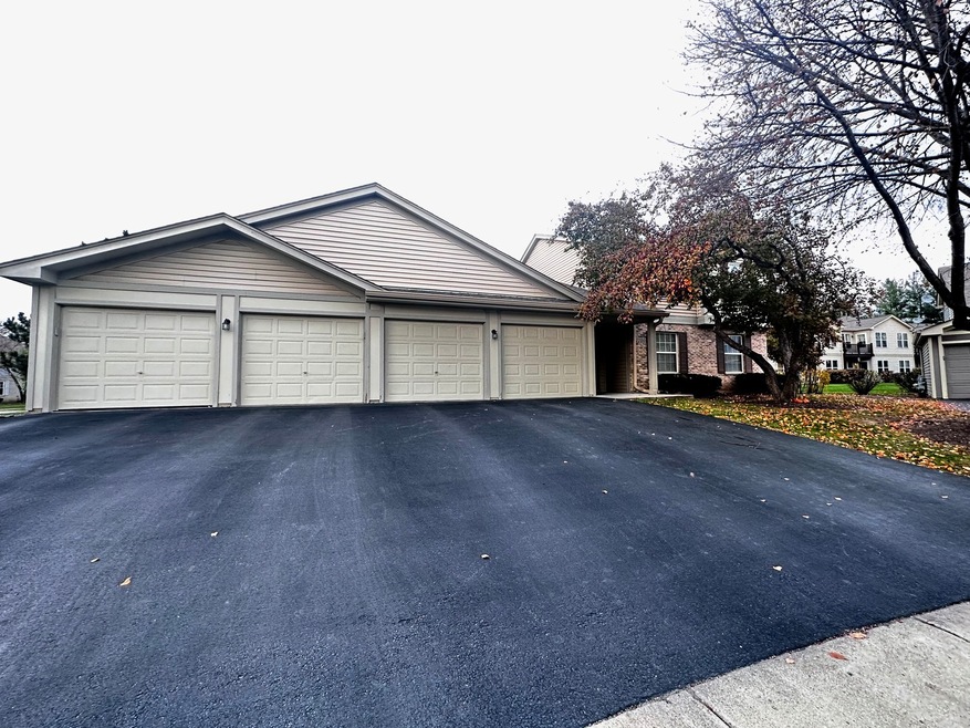 1100 Stratford Ct unit C, Elgin, IL 60120 - photo 1