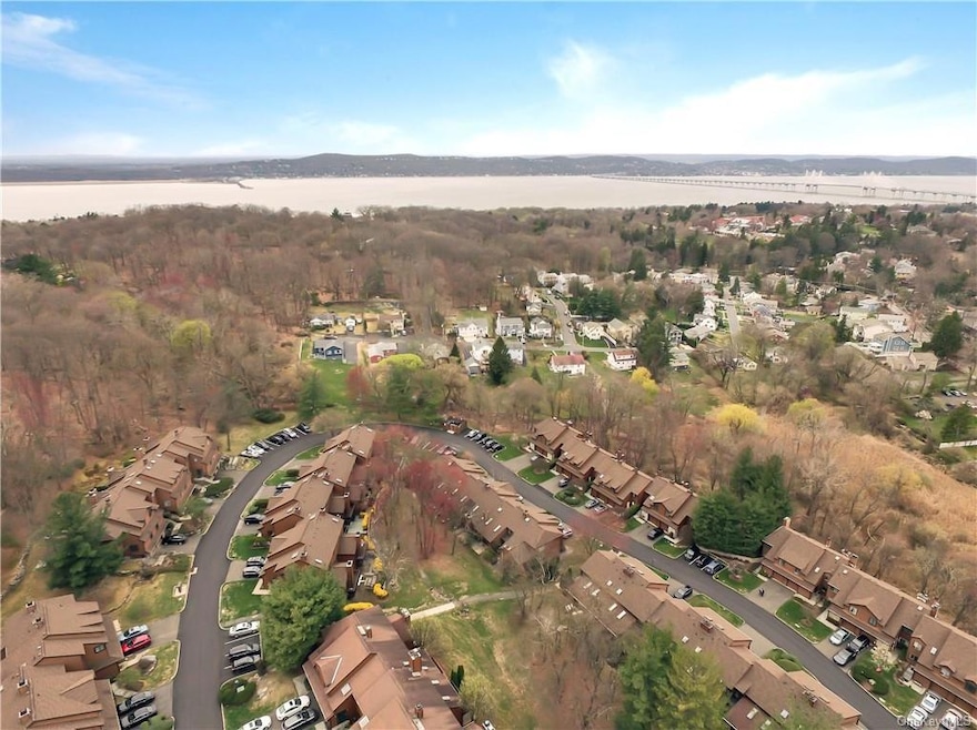 10 Sunnyside Place, Irvington, NY 10533 - photo 1