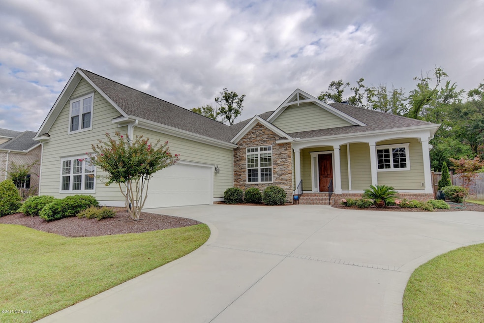 5617 Andrews Reach Loop-large-001-27-DSC
