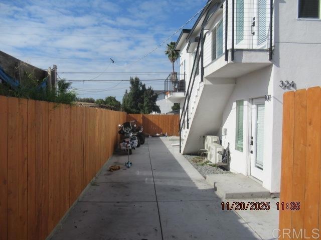 324 S Pardee St unit 202, San Diego, CA 92113 - photo 1