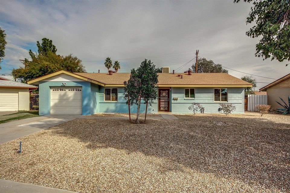 8525 N 33rd Dr1  (1)