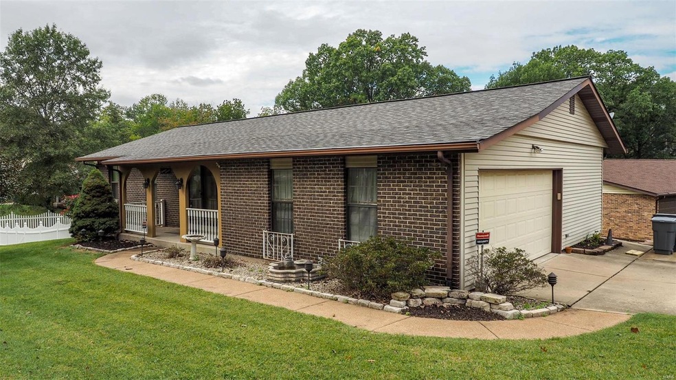 Welcome to 1099 Arnold Tenbrook Road.