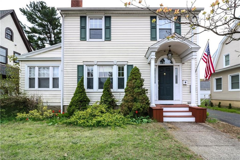 1539 Laurel Ave, Bridgeport, CT 06604 - photo 1