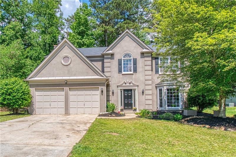 Welcome home to Abinger Lane