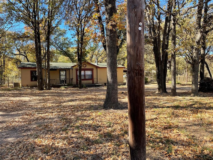 4420 Jackson Ln, Granbury, TX 76049 - photo 1