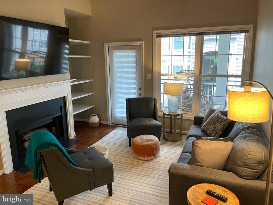 46588 Drysdale Terrace unit 303, Sterling, VA 20165 - photo 1