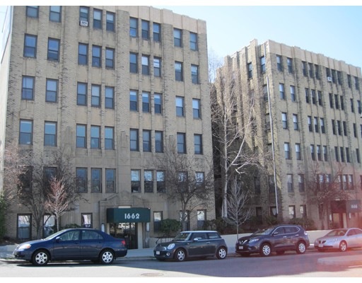 1662 Commonwealth Ave unit 56, Brighton, MA 02135 - photo 1