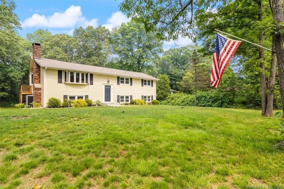 277 Saw Mill Rd, Guilford, CT 06437 - photo 1