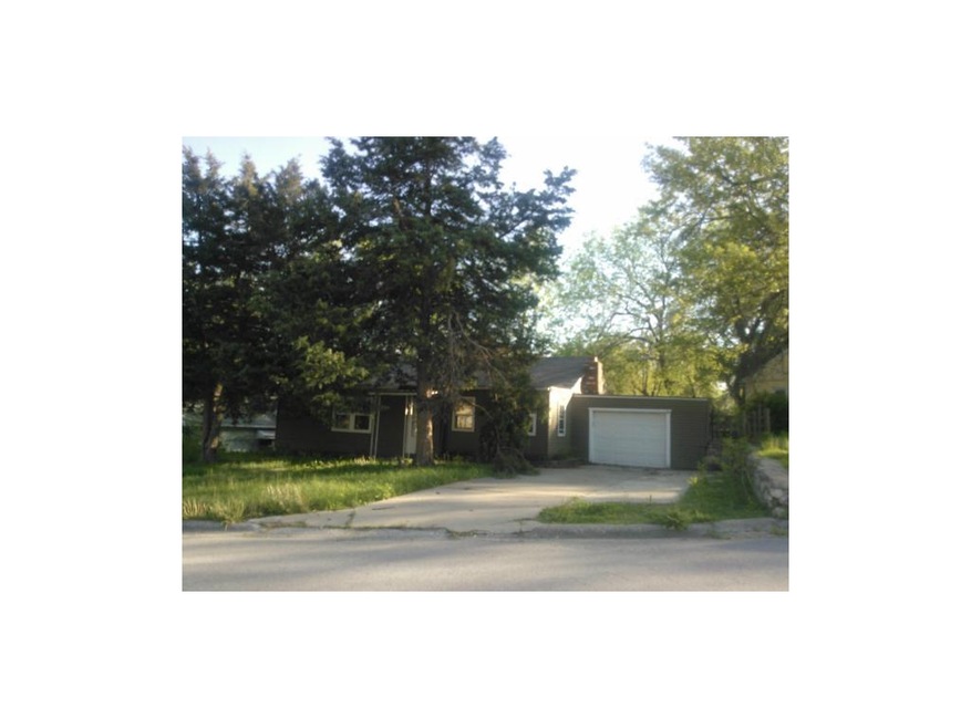 Front View 2407 Woodend Ave Kansas City Ks 66106