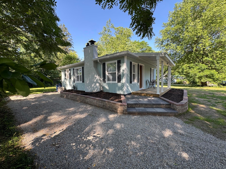 8492 N Walker Rd, New Carlisle, IN 46552 - photo 1