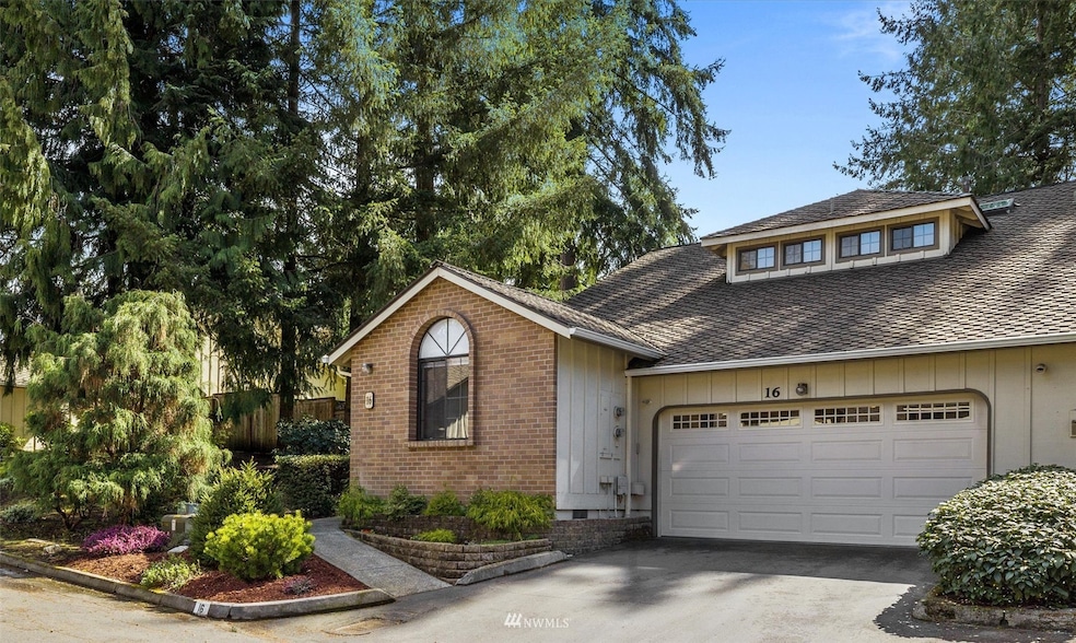 Sold $855,100 • Co-Listing Agent