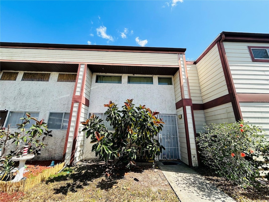 3912 Crayrich Cir unit 305, Orlando, FL 32839 - photo 1