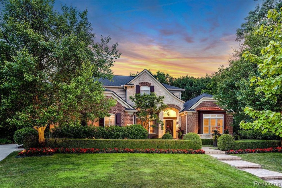 6935 Carrington Cir W, West Bloomfield, MI 48322 - photo 1