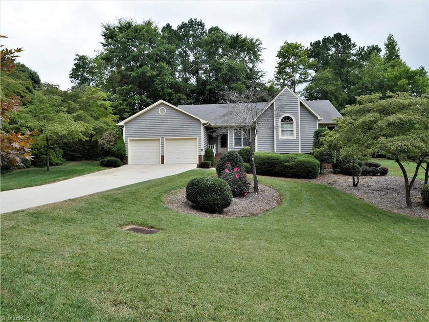 719 Newbern Ave, Asheboro, NC 27205 - photo 1