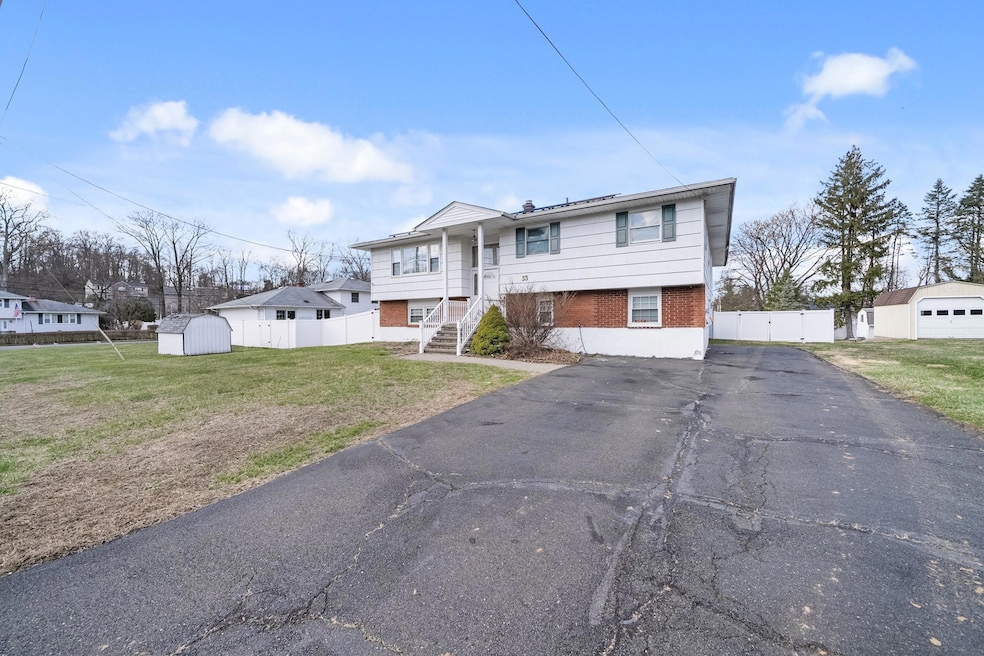 Pending $679,000 • Co-Listing Agent