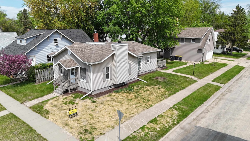 Under Contract $296,400 • Co-Listing Agent