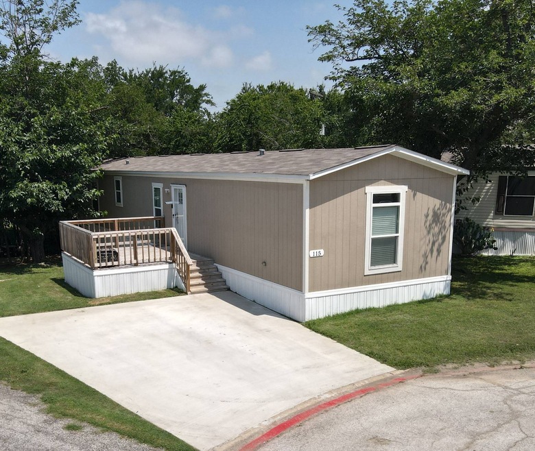 6812 Randol Mill Rd unit 115, Fort Worth, TX 76120 - photo 1