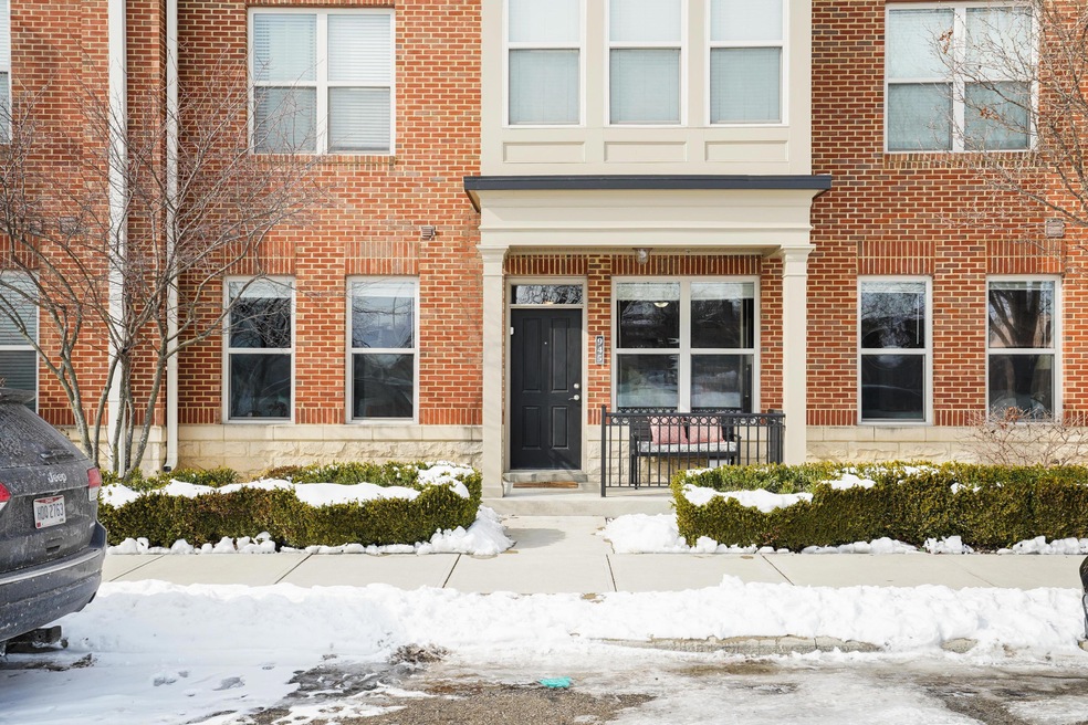 945 Ingleside Ave, Columbus, OH 43215 - photo 1