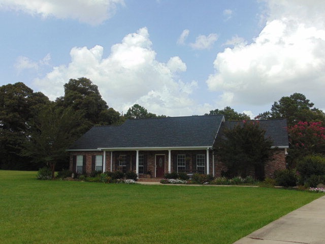 1044 Rolling Oaks Dr, McComb, MS 39648 - photo 1