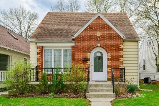 Sold $289,000