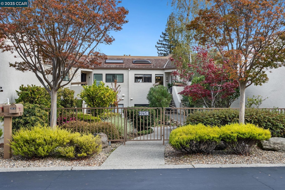 3258 Ptarmigan Dr unit 3B, Walnut Creek, CA 94595 - photo 1