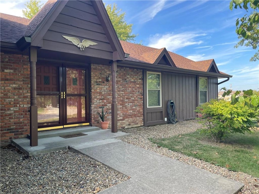 1309 De Kalb Dr, Cameron, MO 64429 - photo 1