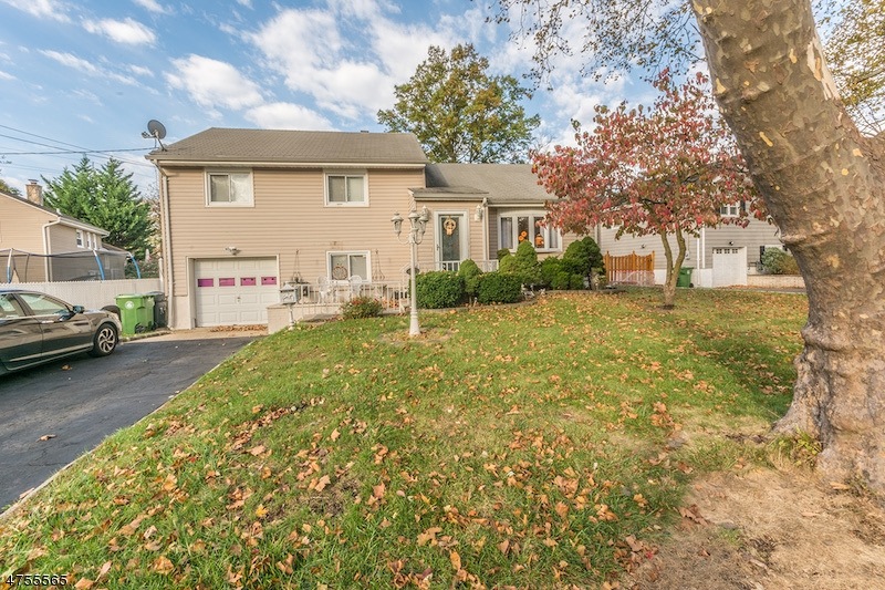 724 Beechwood Rd, Linden, NJ 07036 - photo 1