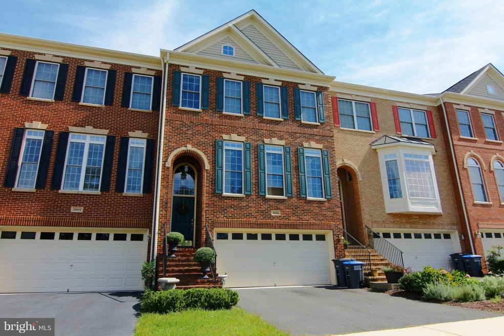 25806 Commons Square, Chantilly, VA 20152 - photo 1