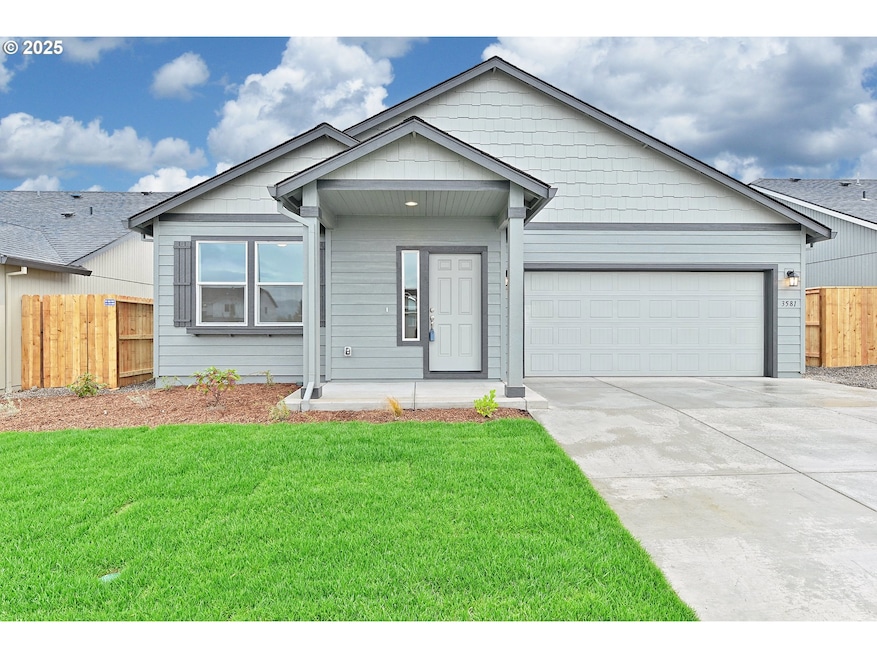 5204 Holly St, Springfield, OR 97478 - photo 1