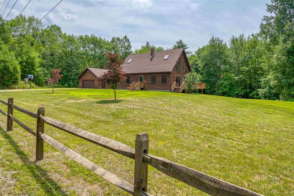 102 Cindys Dr, Littleton, NH 03561 - photo 1