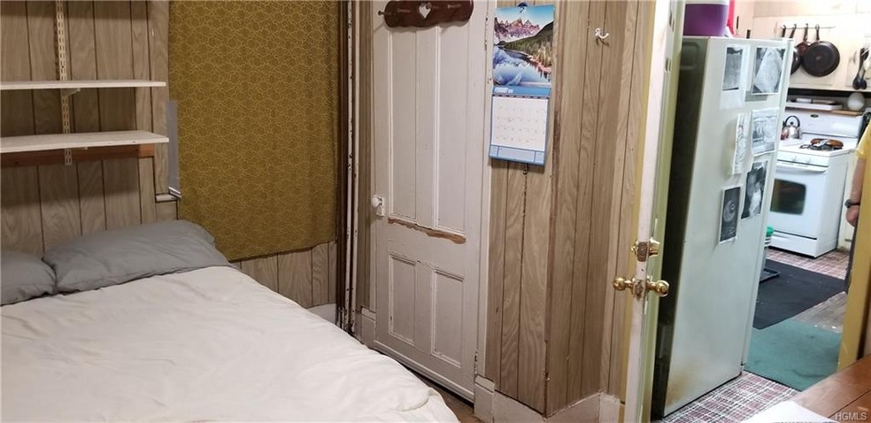 65 Gifford Ave unit 1B, Poughkeepsie, NY 12601 - photo 1