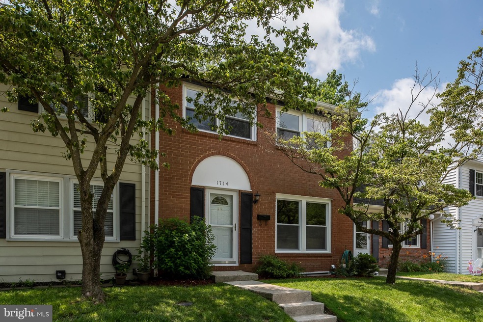 1714 Golden Ct, Crofton, MD 21114 - photo 1
