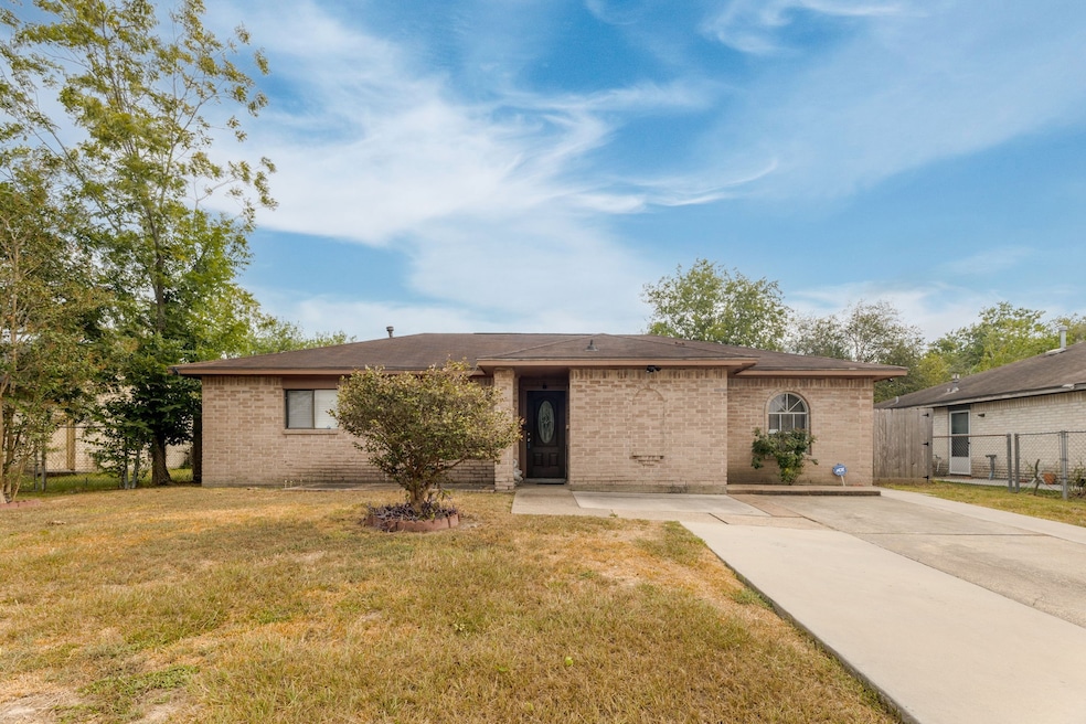 3606 Balmorhea Ave, Houston, TX 77039 - photo 1