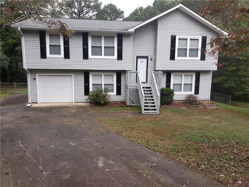 8587 Creekview Ct, Riverdale, GA 30274 - photo 1