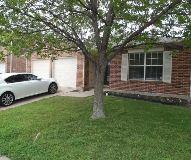 305 Creekview Dr, Wylie, TX 75098 - photo 1