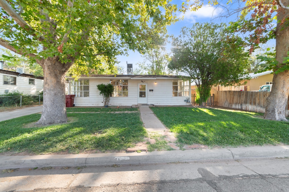 446 N Cliffview Dr, Moab, UT 84532 - photo 1