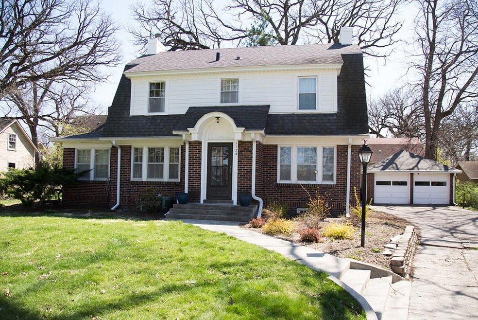 1124 39th St, Des Moines, IA 50311 - photo 1