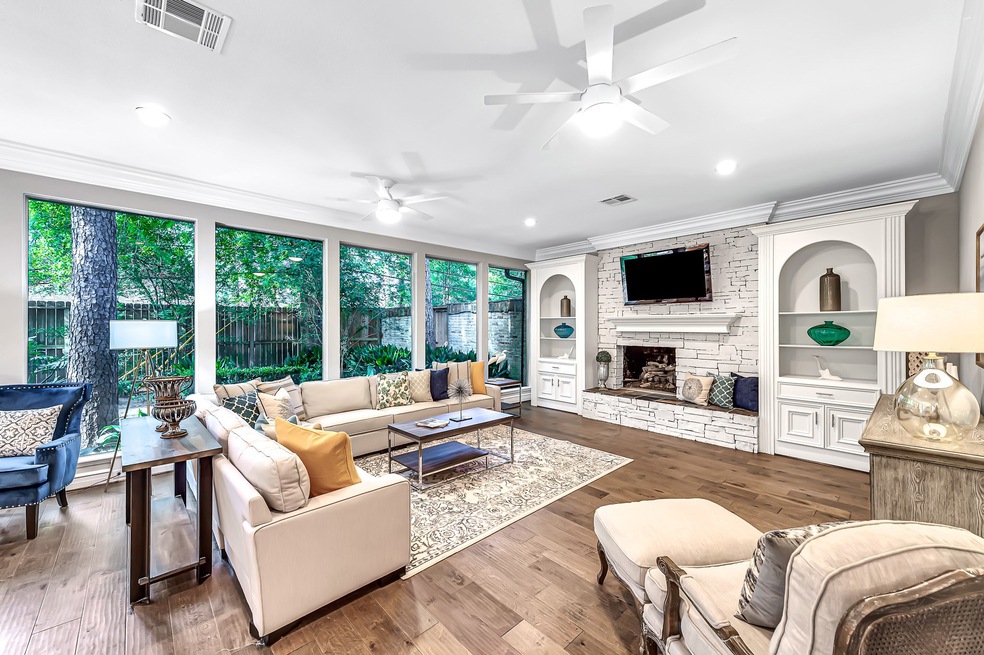 802 Barryknoll Ct, Houston, TX 77079 - photo 1