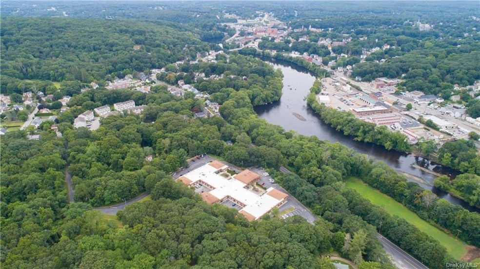 50 Palmer St, Norwich, CT 06360 - photo 1