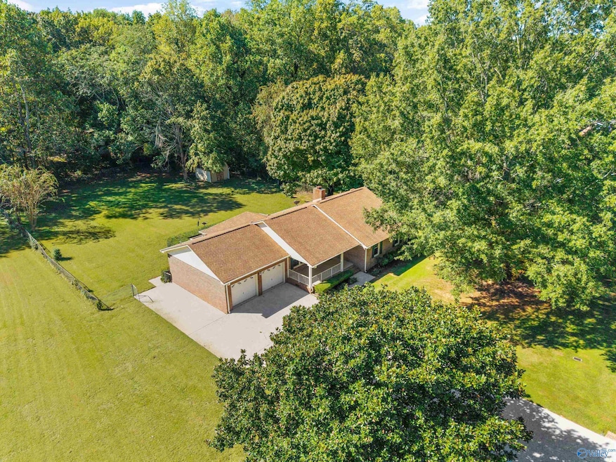 112 Meadow Run, Huntsville, AL 35811 - photo 1