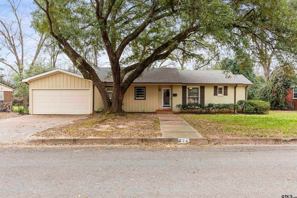 624 Zelwood Dr, Tyler, TX 75701 - photo 1