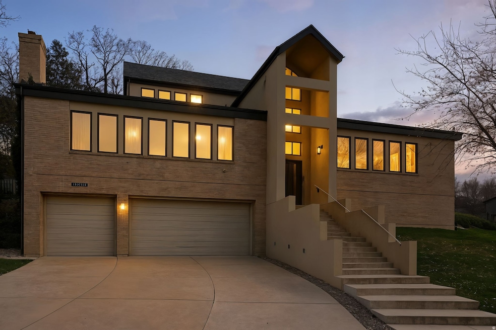 For Sale $879,900 • Co-Listing Agent