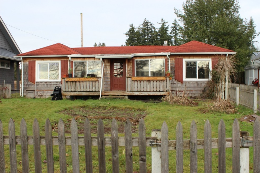 1264 Runge Ave, Blaine, WA 98230 - photo 1