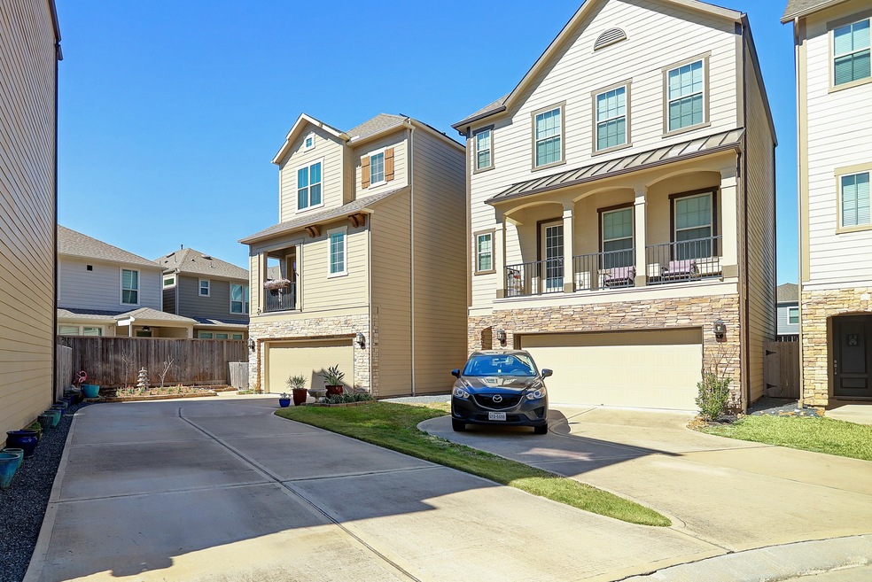 1769 Sierra Crest Dr, Houston, TX 77080 - photo 1