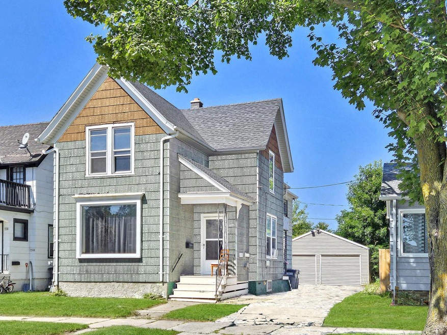 726 Superior Avenue