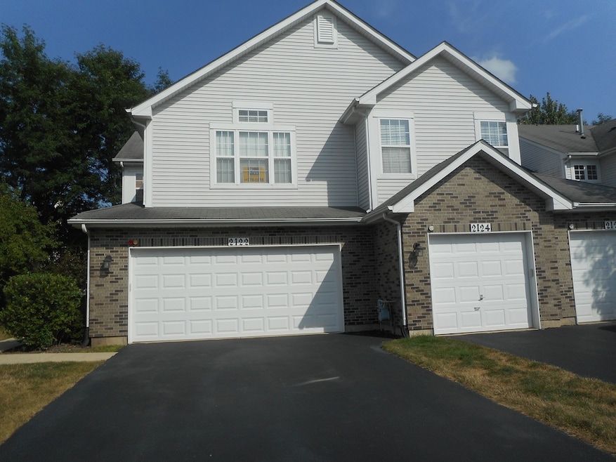 2122 Fulham Dr, Naperville, IL 60564 - photo 1