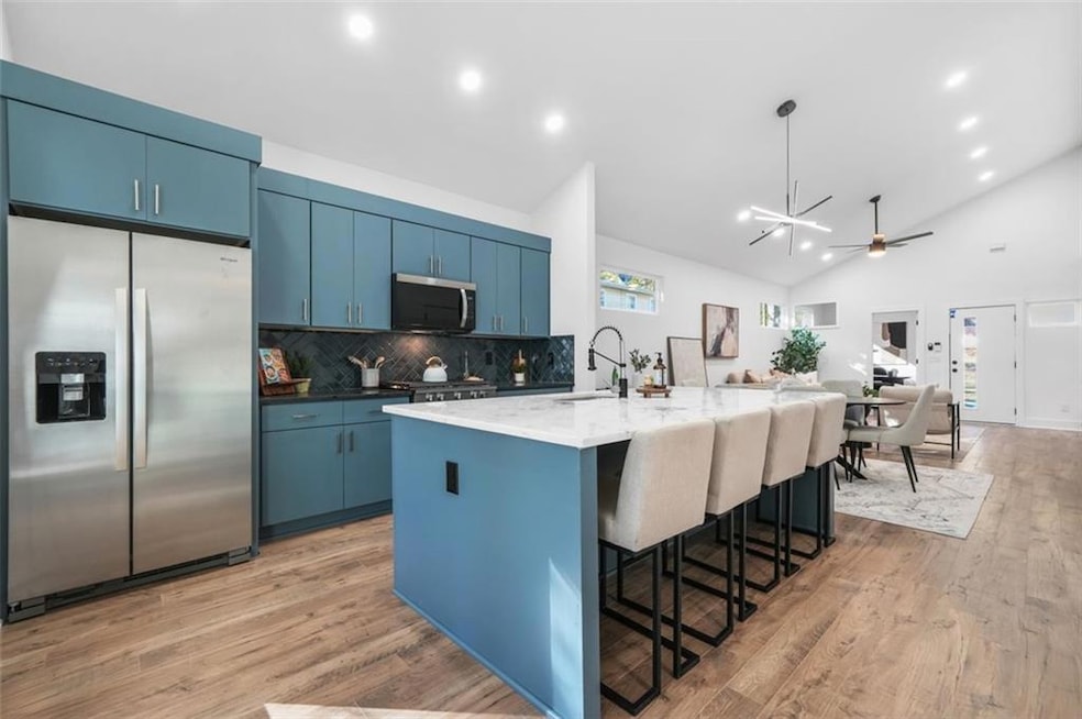 For Sale $369,900 • Co-Listing Agent