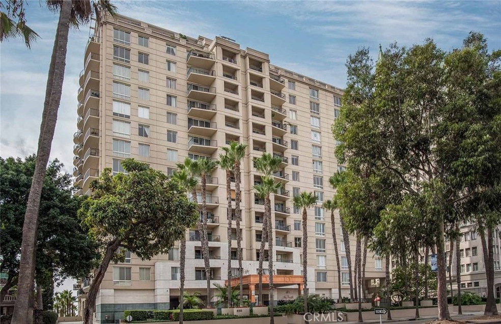 Sold $1,055,000 • Co-Listing Agent